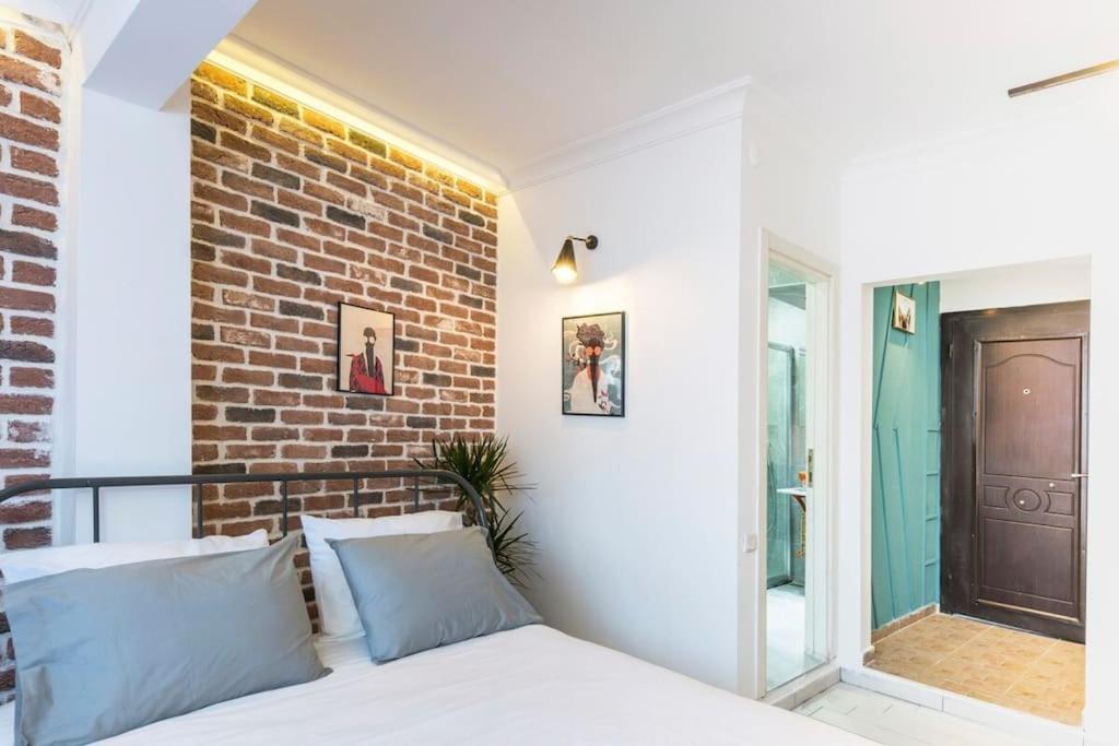 Апартаменти Stylish Duplex House With A Special Terrace